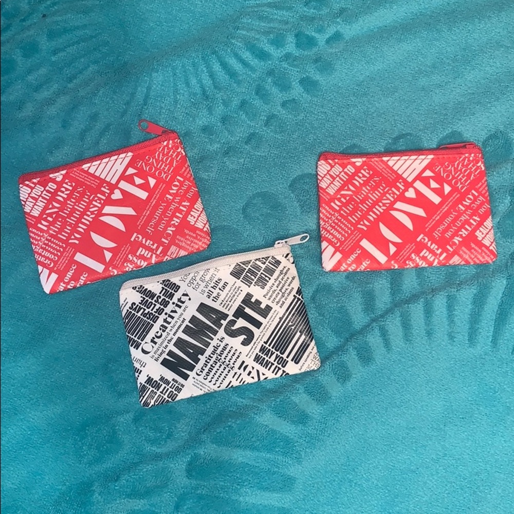 3 lululemon pouches